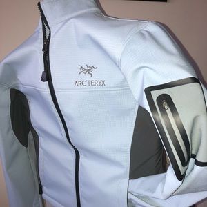 Arc’teryx Soft Shell Jacket EUC